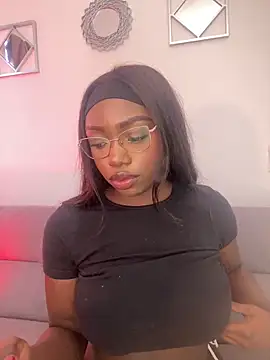 alissradiante1 online show from 10, 4, 2026