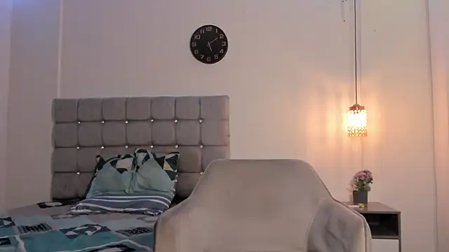 Santy Stump online show from 4, 12, 2025