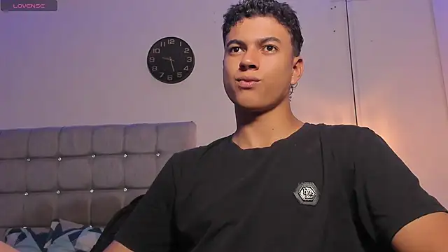 Santy Stump online show from 9, 11, 2025