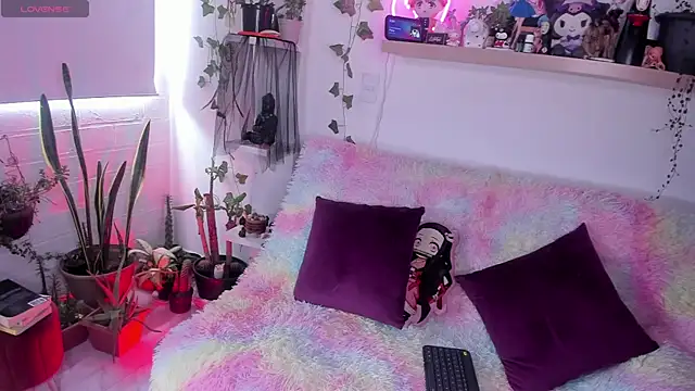 sarahminage  online show from 3, 6, 2026