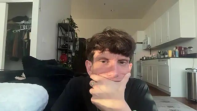 Snapshot of MuchCarpal chatting on 10, 7, 2026 MuchCarpal online show from 10, 7, 2026