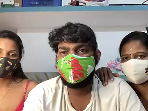 Snapshot of Tamil_india_couples_ chatting on 26, 5, 2026 Tamil india couples online show from 26, 5, 2026