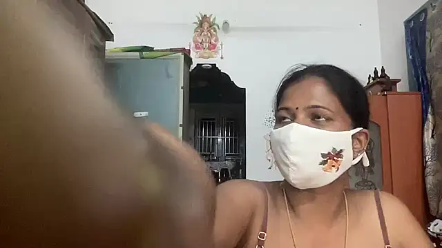 Snapshot of Tamil_india_couples_ chatting on 26, 6, 2026 Tamil india couples online show from 26, 6, 2026