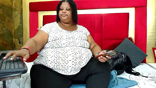 Snapshot of Exoticbigmandy chatting on 28, 5, 2026 Exoticbigmandy online show from 28, 5, 2026