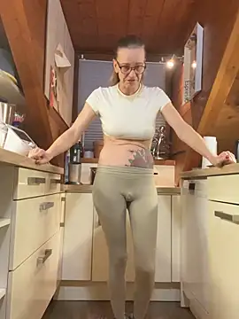 LucyLingerie78 online show from 28, 11, 2025