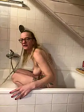 LucyLingerie78 online show from 24, 11, 2025