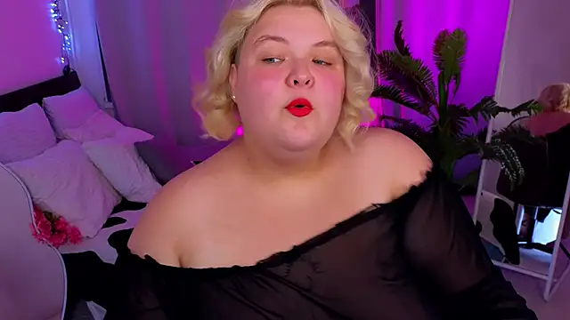Snapshot of Ellabigbaby chatting on 9, 9, 2025 Ellabigbaby online show from 9, 9, 2025