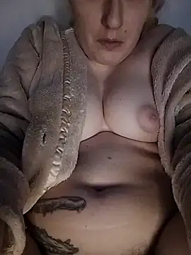 h4cMorganaEvelynn online show from 24, 4, 2026