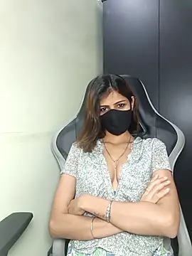 Isha Sax online show from 1, 10, 2025