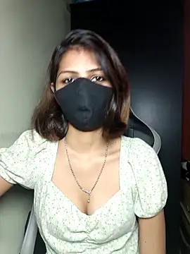 Isha Sax online show from 2, 10, 2025