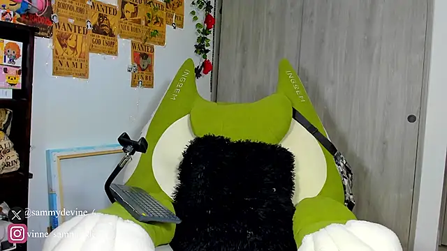 Snapshot of sammy_devinne chatting on 15, 10, 2025 sammy devinne online show from 15, 10, 2025