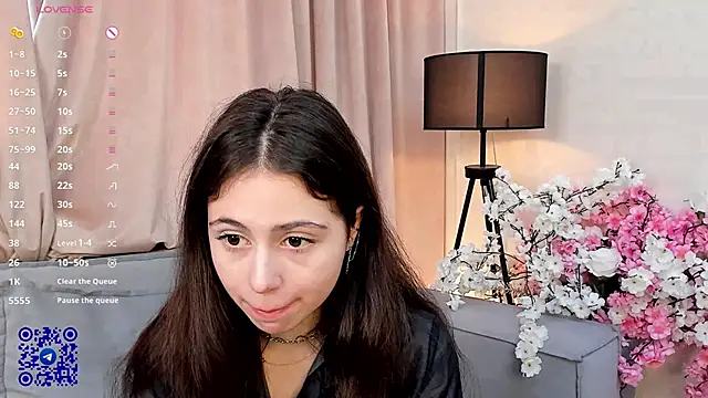 JulianaChapel online show from 18, 9, 2025