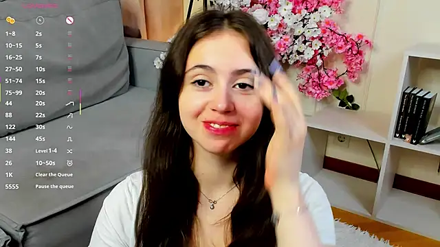 JulianaChapel online show from 14, 9, 2025