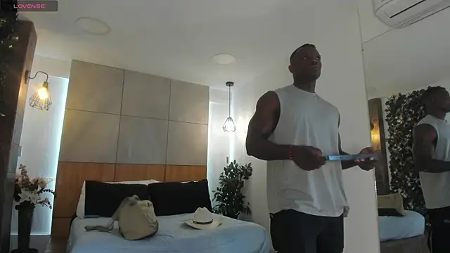 MarcusBlack  online show from 25, 4, 2026