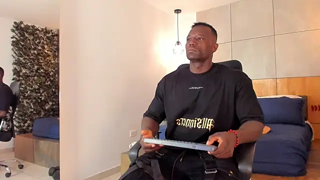 MarcusBlack  online show from 28, 7, 2026