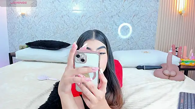 Antonella west online show from 13, 11, 2025