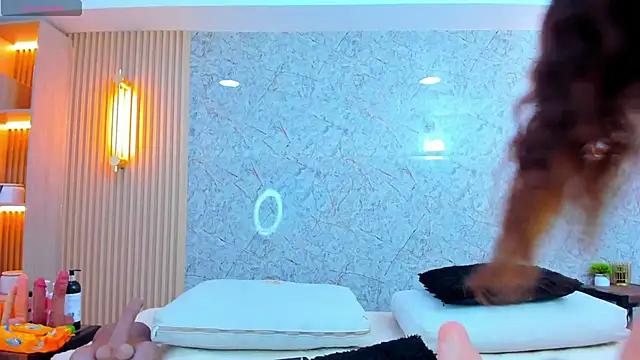 Antonella west online show from 21, 11, 2025