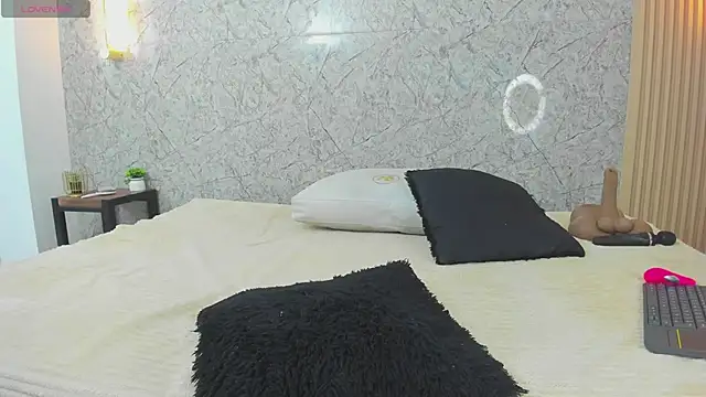 Antonella west online show from 18, 4, 2026