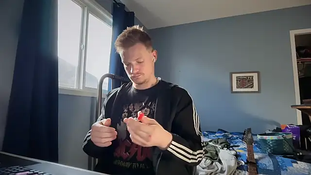 lustylyndon online show from 10, 4, 2026