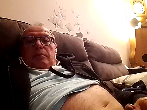 Vince072 online show from 8, 10, 2025