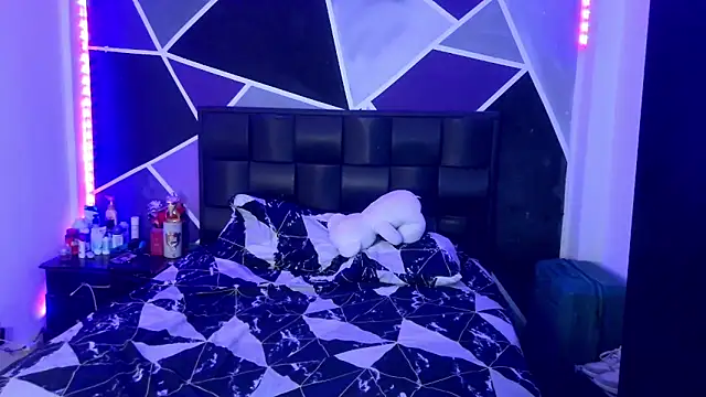 jazminslut online show from 25, 2, 2026