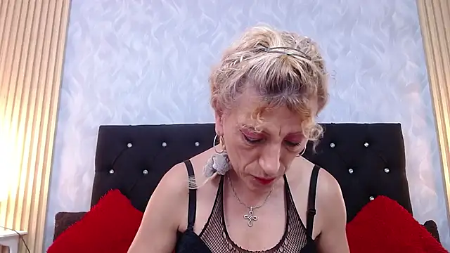 xandrinakarzon online show from 3, 11, 2025