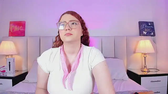 Snapshot of lizy_portman chatting on 6, 10, 2025 lizy portman online show from 6, 10, 2025