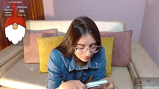 alesiamoore online show from 17, 12, 2025