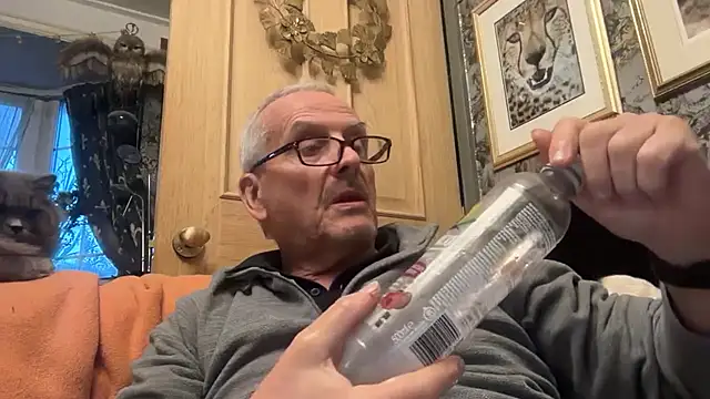 poggles online show from 2, 12, 2025