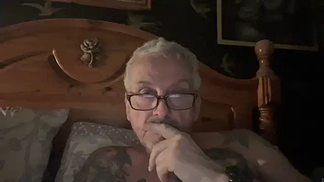 Snapshot of poggles chatting on 18, 3, 2026 poggles online show from 18, 3, 2026