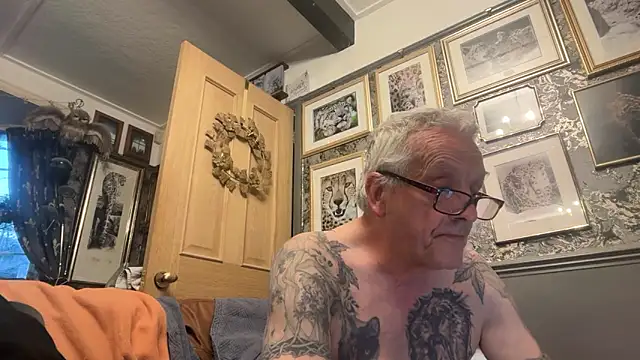 Snapshot of poggles chatting on 22, 5, 2026 poggles online show from 22, 5, 2026