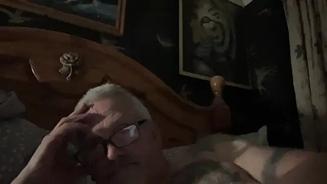 Snapshot of poggles chatting on 30, 4, 2026 poggles online show from 30, 4, 2026