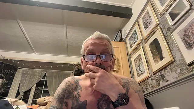 poggles online show from 3, 3, 2026