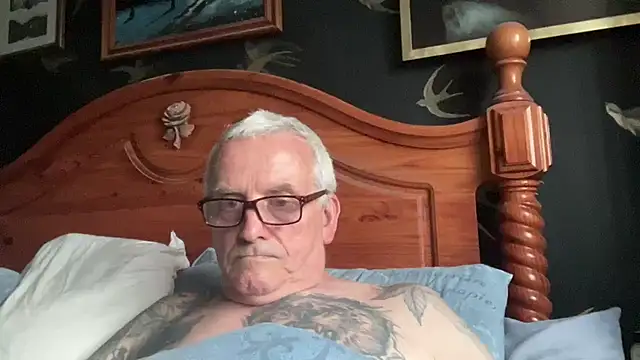 Snapshot of poggles chatting on 5, 7, 2026 poggles online show from 5, 7, 2026