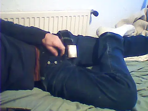 Snapshot of rimbaud77 chatting on 28, 10, 2025 rimbaud77 online show from 28, 10, 2025