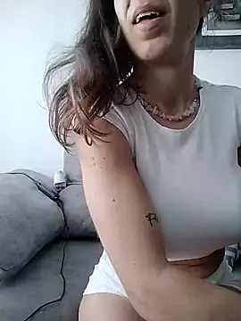 agustinalatina online show from 5, 2, 2026