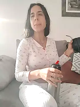 agustinalatina online show from 10, 11, 2025