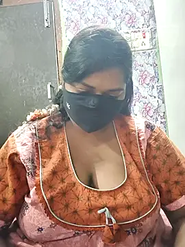 Liyaa 24 online show from 17, 4, 2026