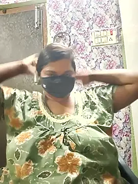 Liyaa 24 online show from 13, 4, 2026