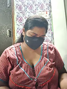 Liyaa 24 online show from 12, 4, 2026