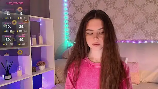 Snapshot of HolyMiax chatting on 18, 5, 2026 HolyMiax online show from 18, 5, 2026