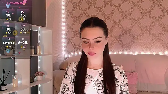 HolyMiax online show from 4, 12, 2025