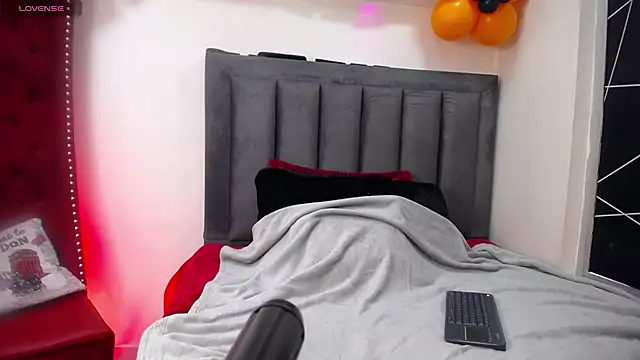 EmmaJhomson online show from 14, 10, 2025