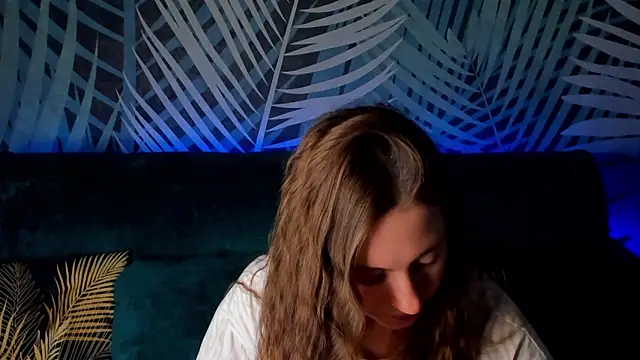 ChristyCrayme online show from 4, 2, 2026