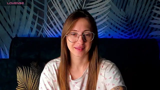 ChristyCrayme online show from 12, 10, 2025