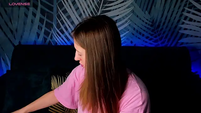 ChristyCrayme online show from 16, 12, 2025