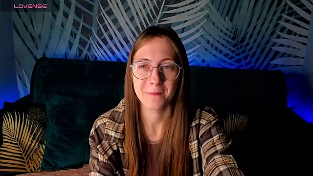 ChristyCrayme online show from 9, 11, 2025