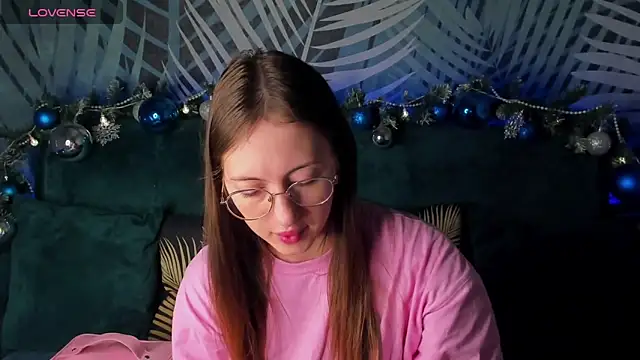 ChristyCrayme online show from 20, 12, 2025