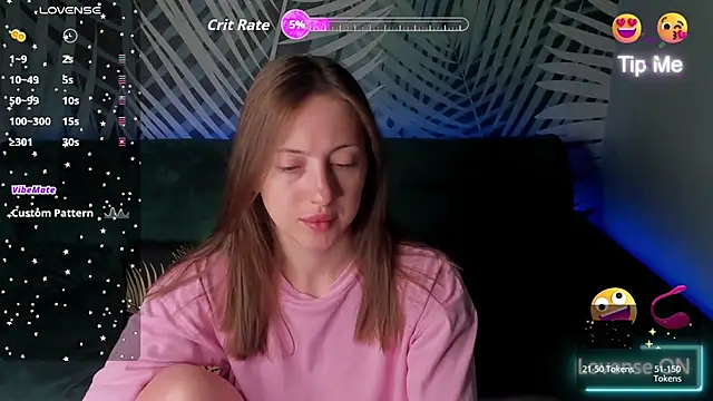 Snapshot of ChristyCrayme chatting on 20, 6, 2026 ChristyCrayme online show from 20, 6, 2026