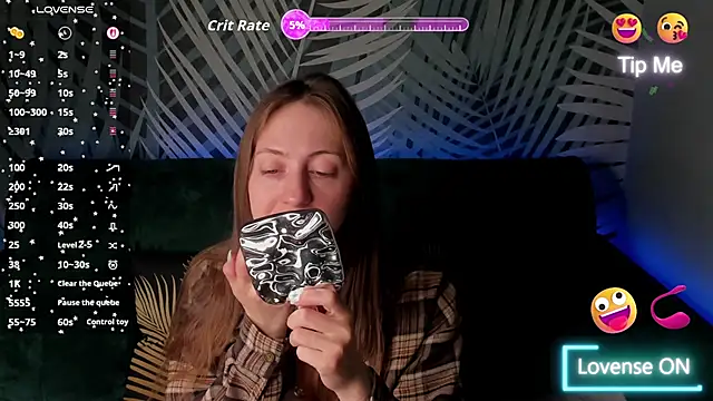 ChristyCrayme online show from 15, 4, 2026